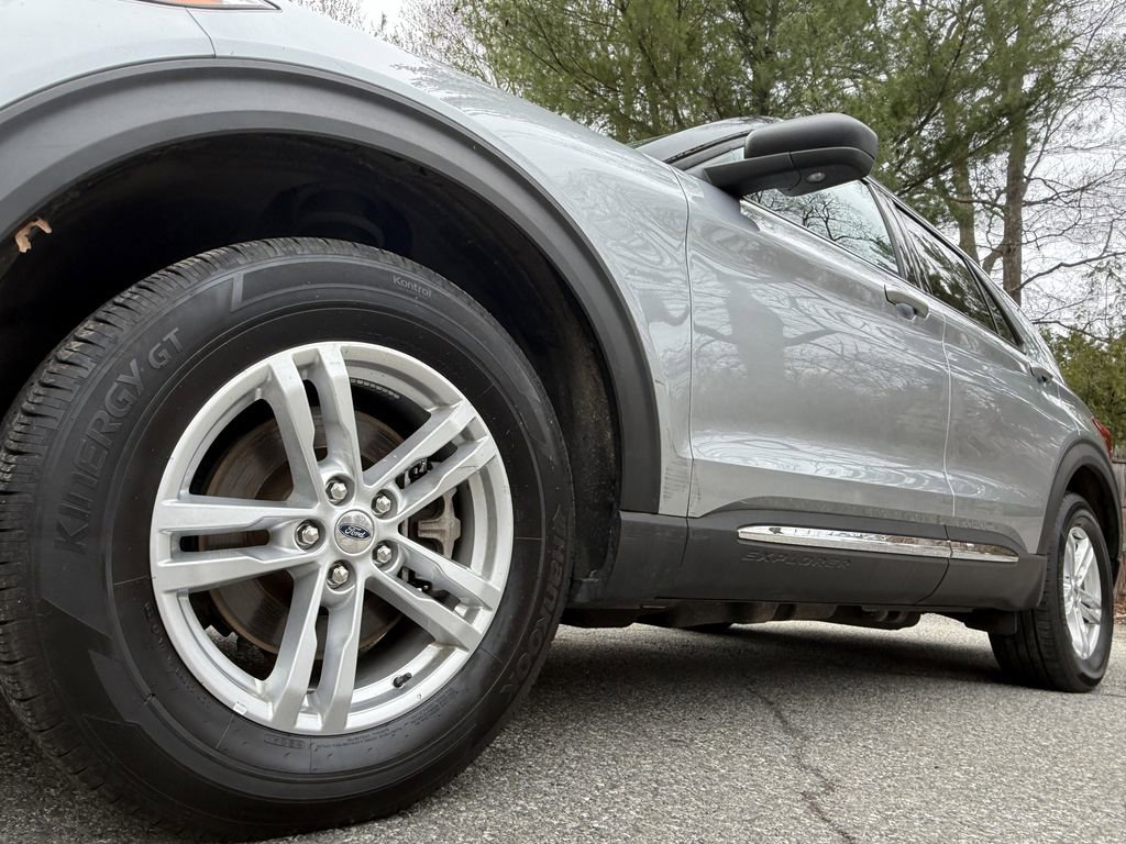 Used 2022 Ford Explorer XLT AWD/4WD image 9