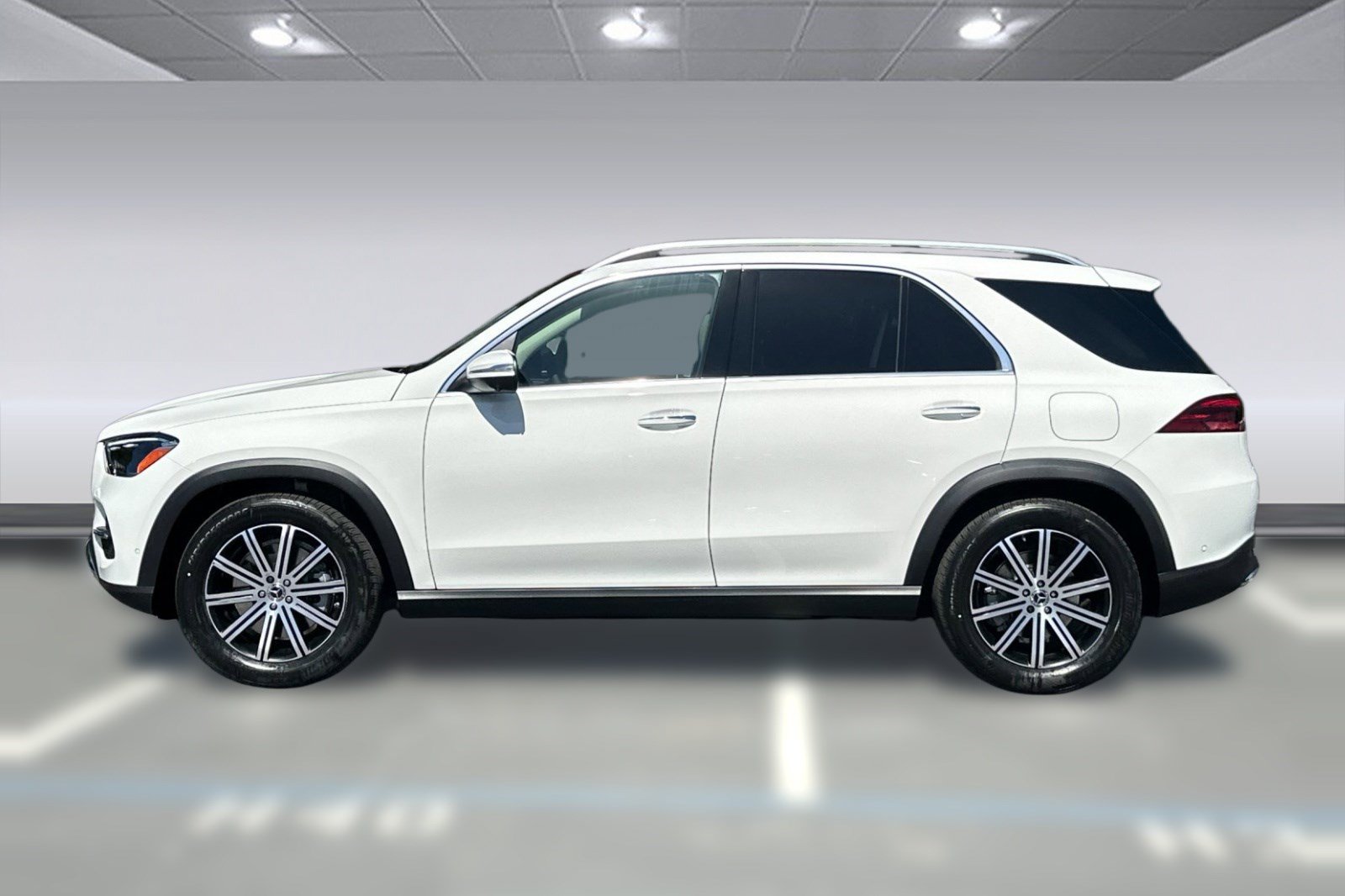 New 2026 Mercedes-Benz GLE 450e 4MATIC image 2