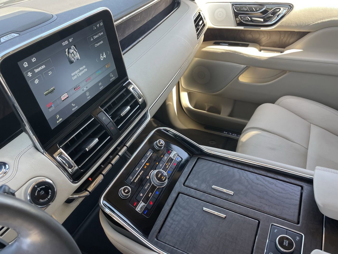 Used 2020 Lincoln Navigator Reserve w/ Luxury Package AWD/4WD image 25