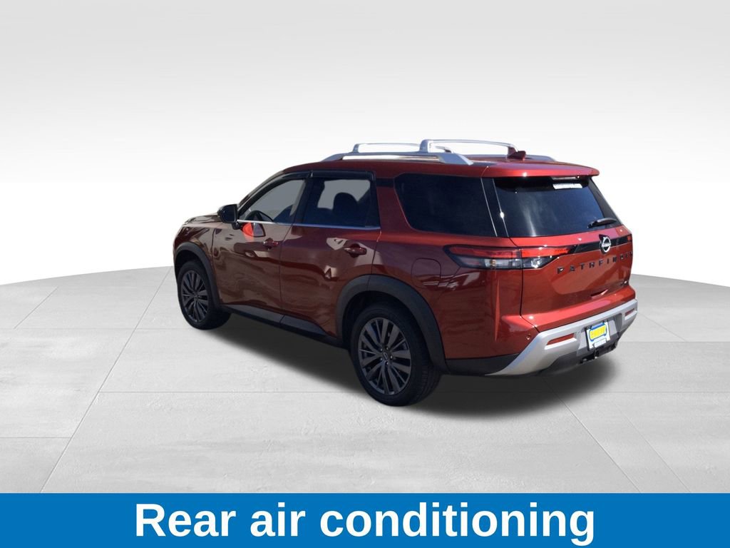 Used 2022 Nissan Pathfinder SL w/ SL Premium Package image 6