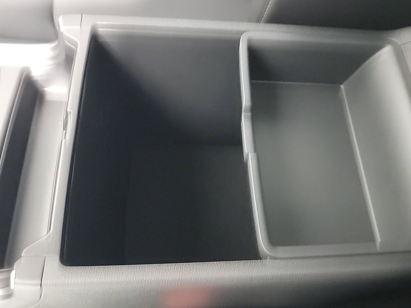 Used 2025 Kia Sorento EX w/ Panoramic Sunroof Package image 37