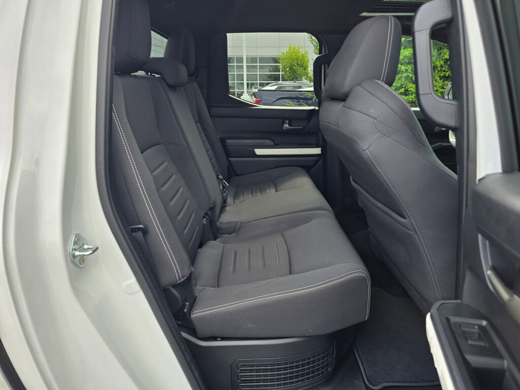 Used 2024 Toyota Tacoma TRD Off-Road image 40