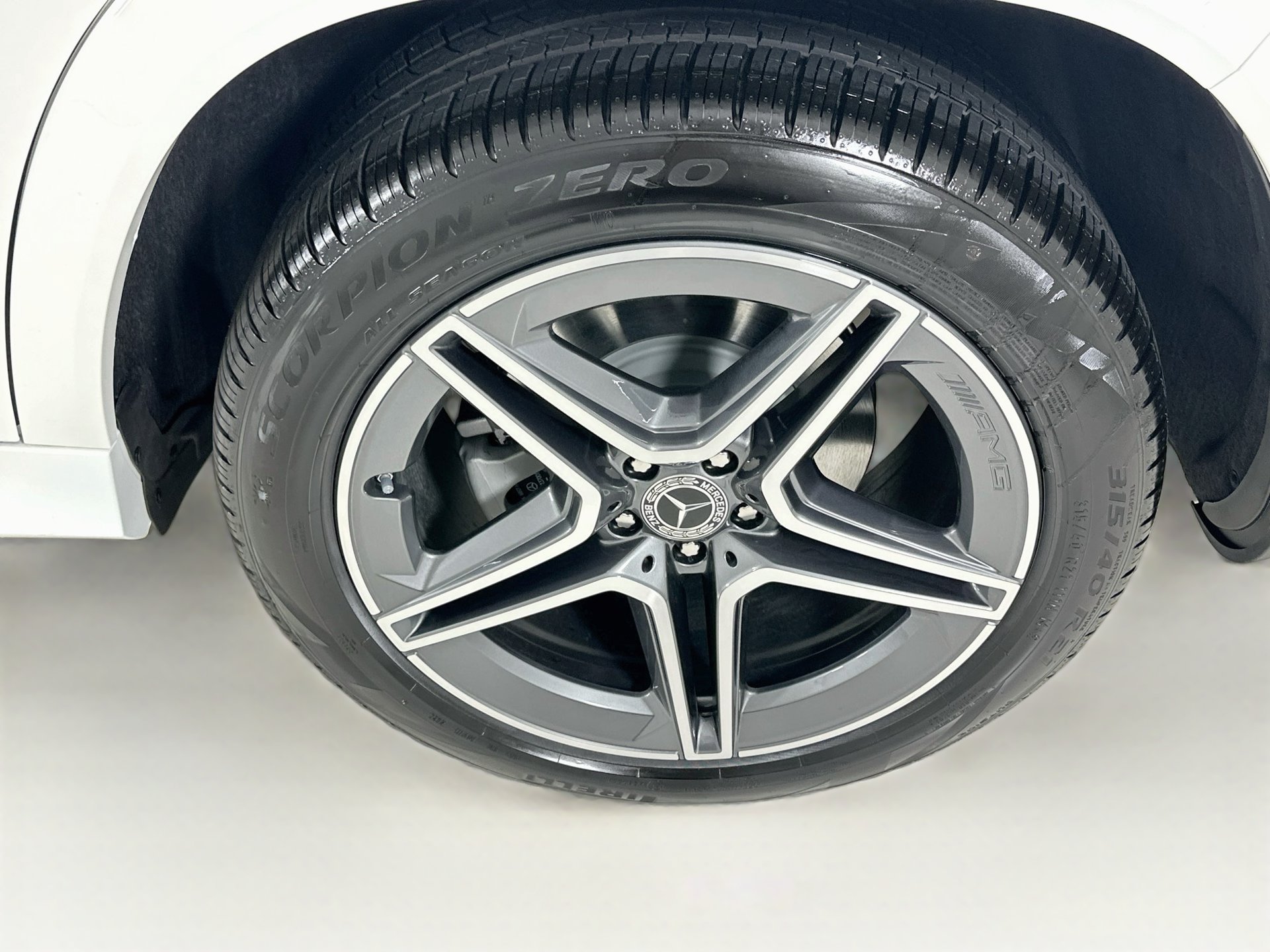 New 2027 Mercedes-Benz GLS 450 4MATIC image 34