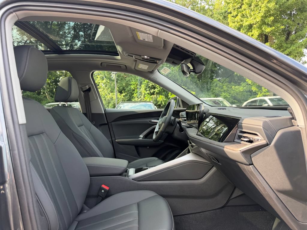 Used 2025 Audi Q5 Premium w/ Convenience Package AWD/4WD image 19