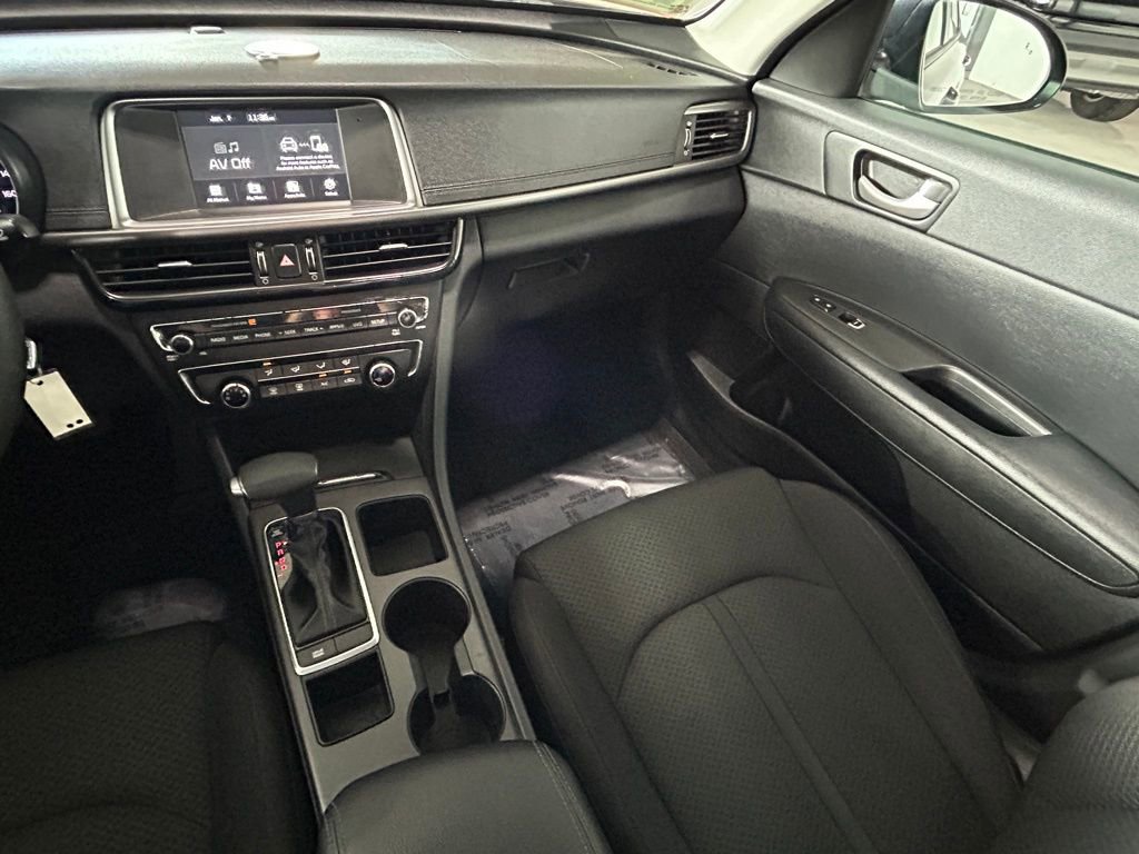Used 2018 Kia Optima LX image 11