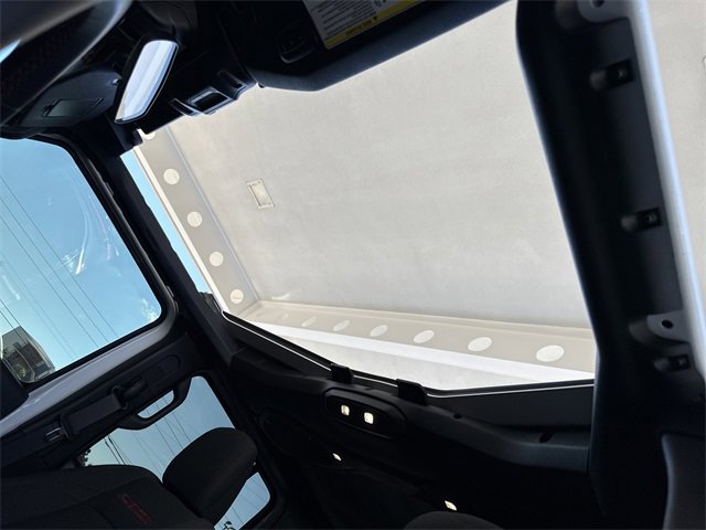 Used 2024 Jeep Wrangler Unlimited Rubicon image 27