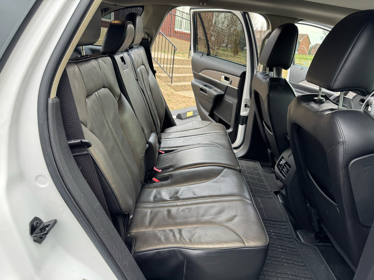 Used 2011 Lincoln MKX AWD w/ 102A Rapid Spec Order Code image 25