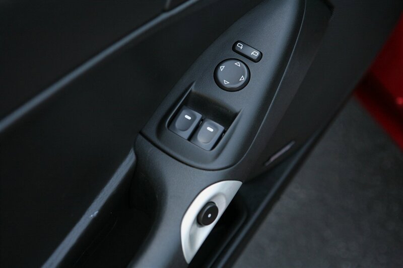 Used 2012 Chevrolet Corvette Grand Sport w/ 2LT Preferred Equipment Group RWD image 16