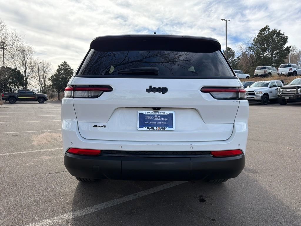 Used 2023 Jeep Grand Cherokee L Laredo image 6