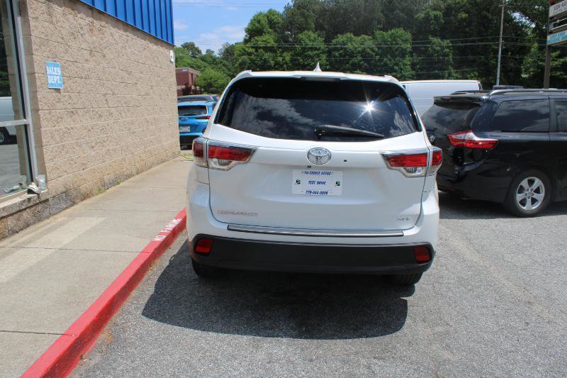 Used 2015 Toyota Highlander XLE FWD image 5