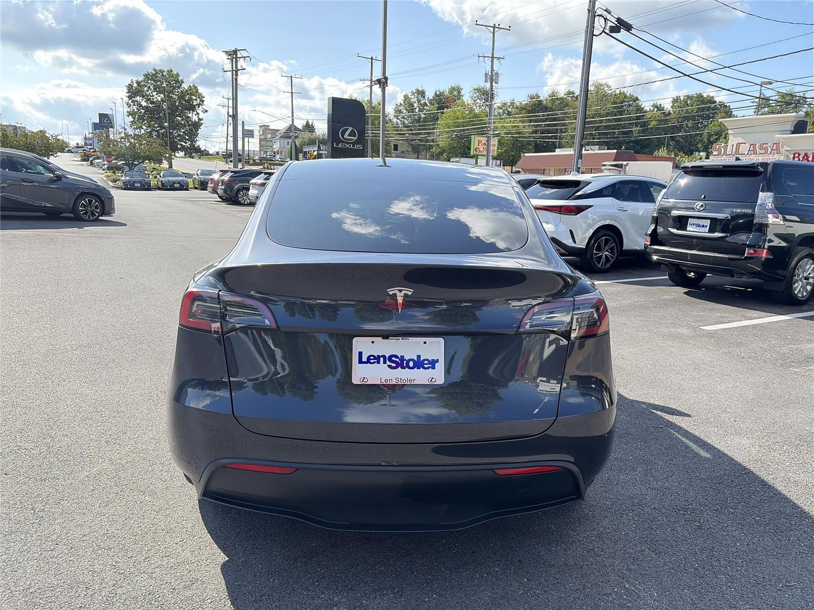 Used 2025 Tesla Model Y Long Range RWD image 4