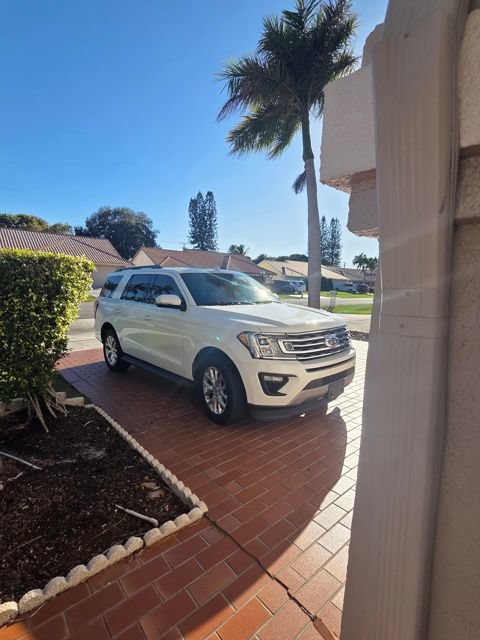 Used 2020 Ford Expedition XLT RWD image 16