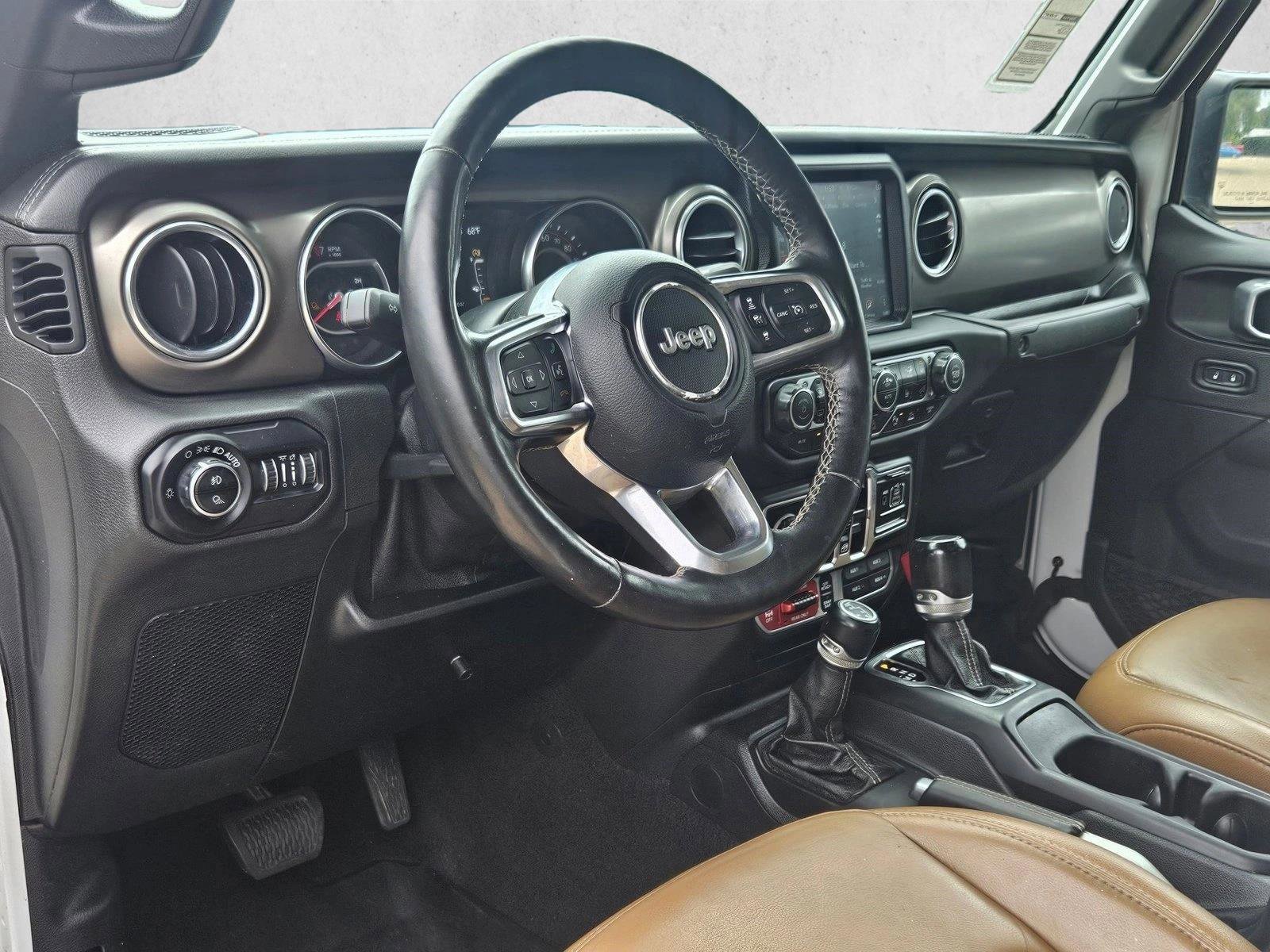 Used 2020 Jeep Gladiator Rubicon AWD/4WD image 10