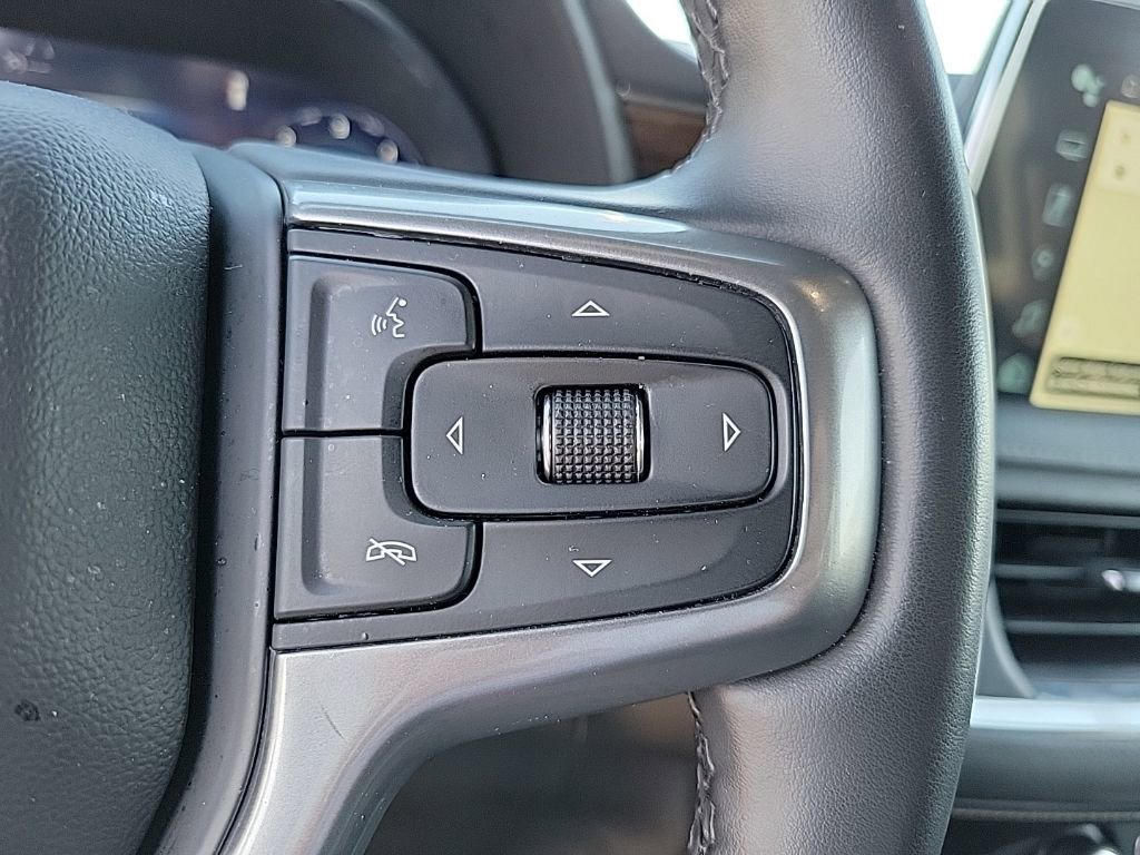 Used 2024 Chevrolet Suburban Premier AWD/4WD image 27