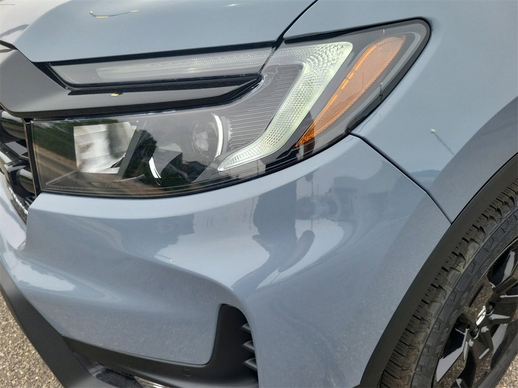 New 2026 Honda Ridgeline Black Edition image 5