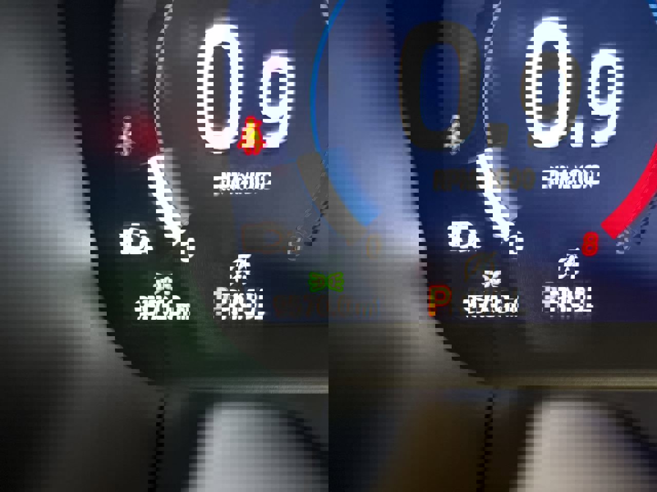 Used 2025 Ford Explorer Active w/ Active Comfort Package image 15