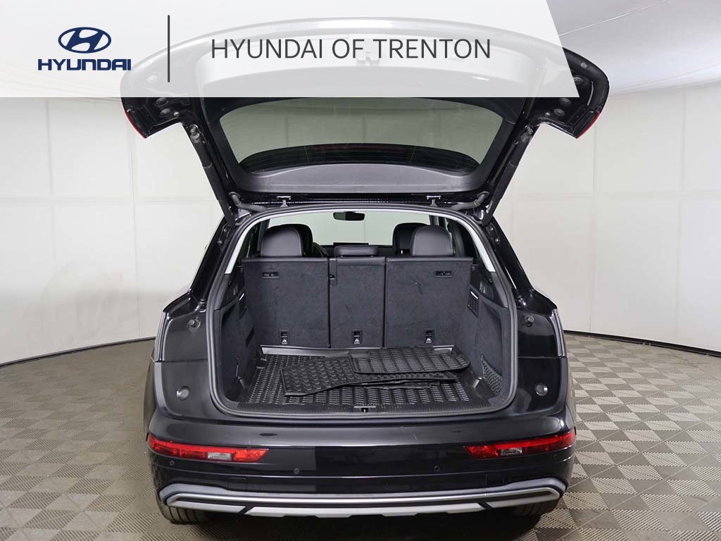 Used 2023 Audi Q5 2.0T Premium w/ Convenience Package AWD/4WD image 15