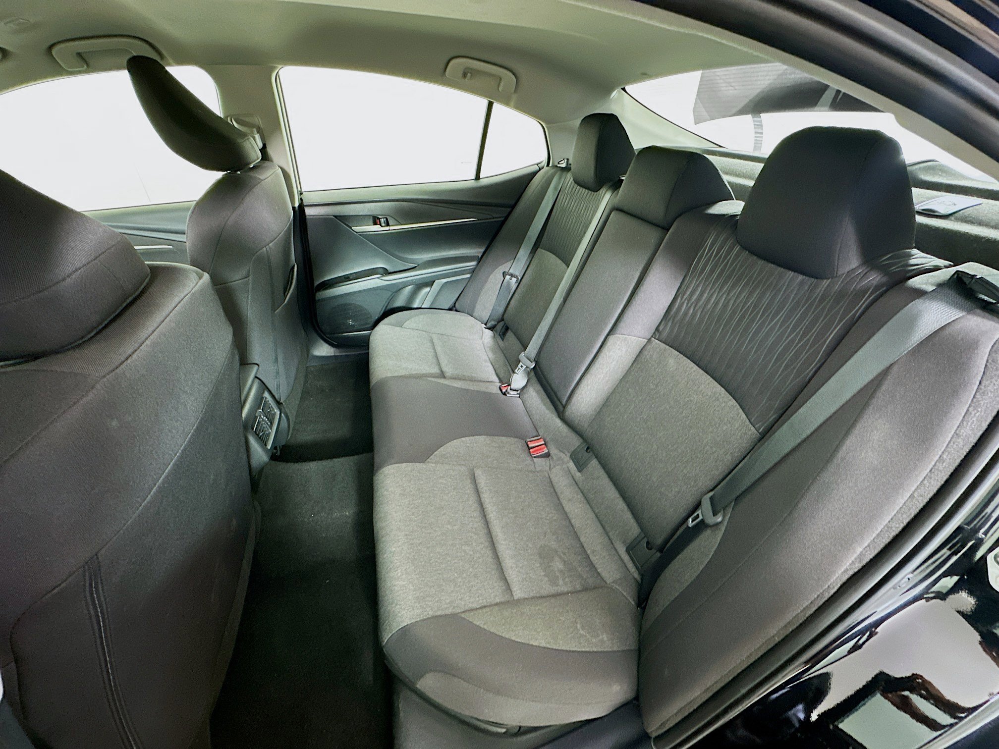 Used 2025 Toyota Camry LE image 26