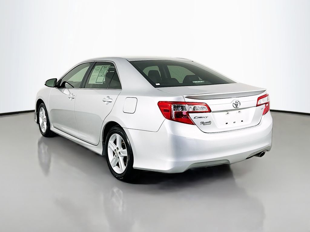 Used 2012 Toyota Camry SE FWD image 5