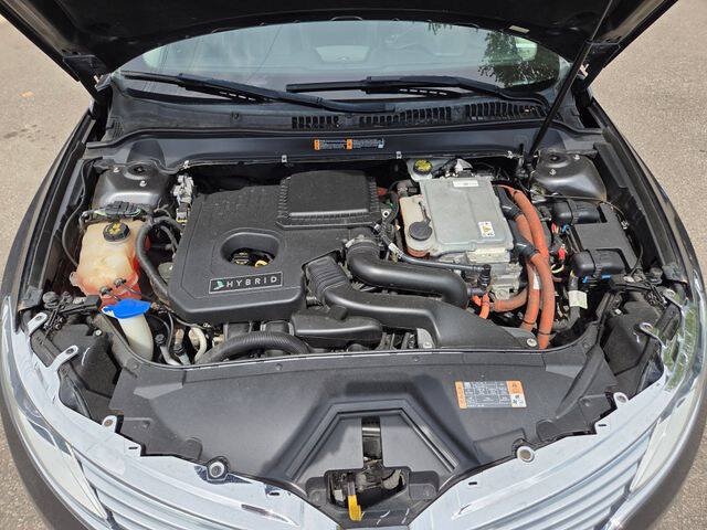 Used 2015 Lincoln MKZ Hybrid w/ Equipment Group 202A Reserve FWD image 10