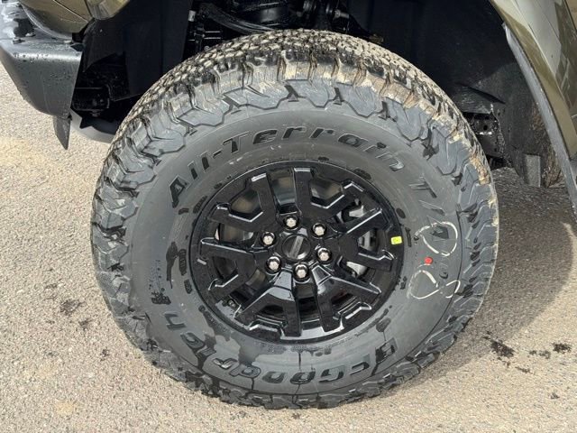 New 2025 Ford Bronco Raptor image 9