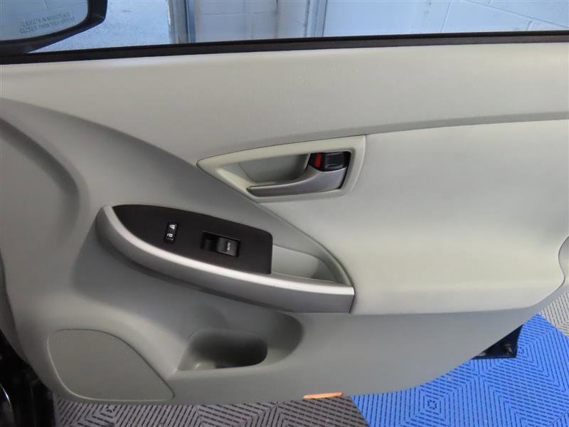 Used 2013 Toyota Prius Three image 23
