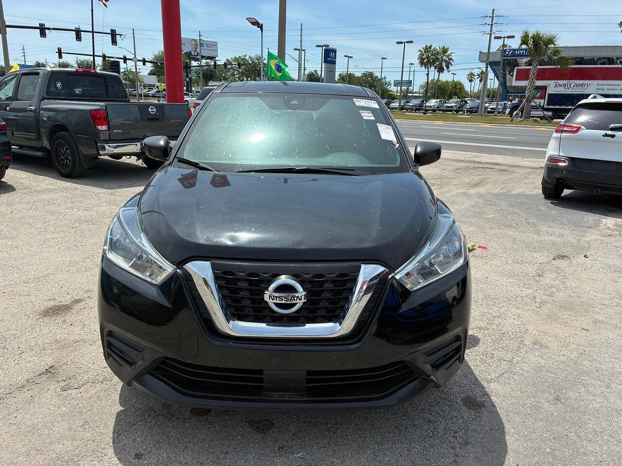 Used 2020 Nissan Kicks S