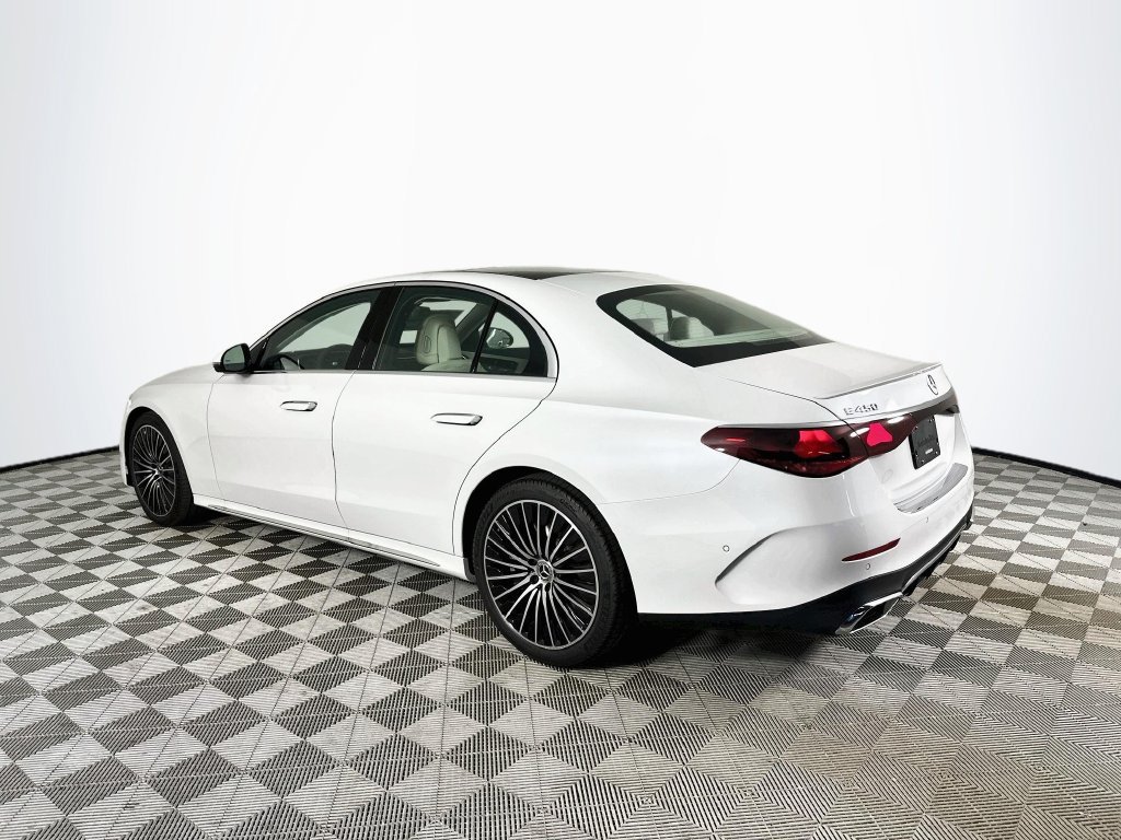 New 2027 Mercedes-Benz E 450 4MATIC Sedan image 5