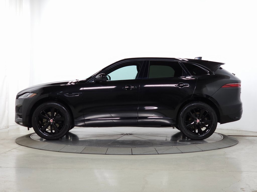 Used 2022 Jaguar F-PACE S image 2