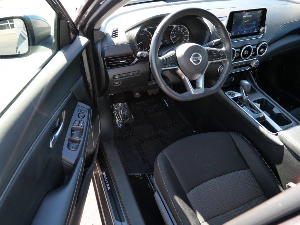 Used 2022 Nissan Sentra SV FWD image 10