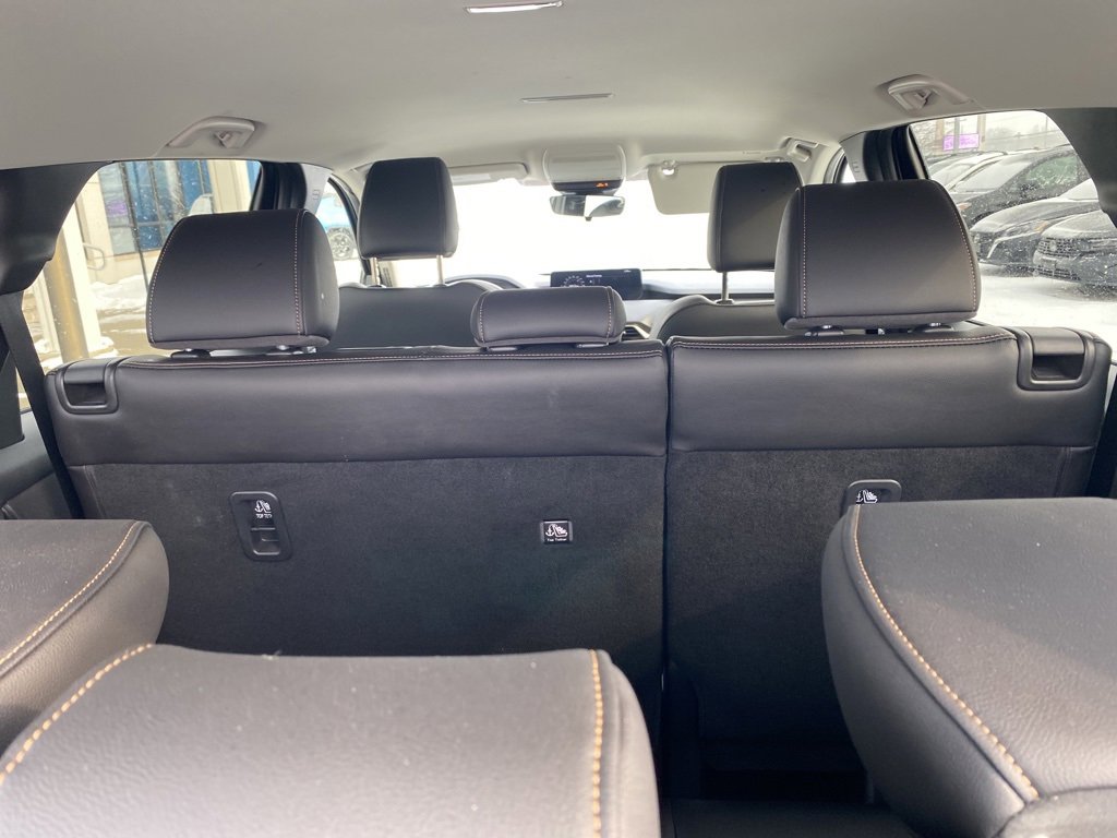 Certified 2025 MAZDA CX-90 3.3 Turbo w/ Select Package image 19