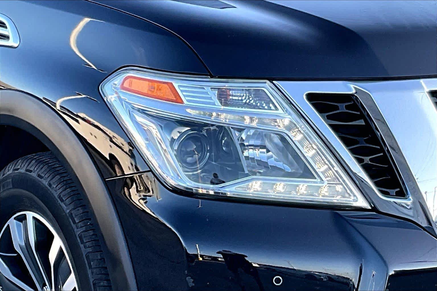 Used 2018 Nissan Armada SL w/ Premium Package RWD image 24