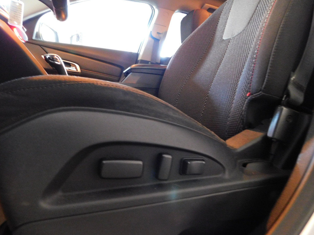 Used 2015 GMC Terrain SLE w/ Convenience Package AWD/4WD image 13