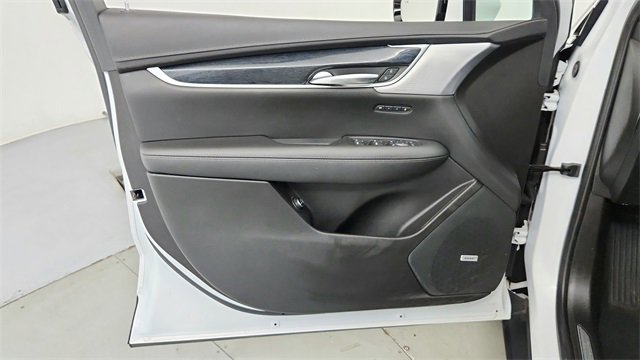 Certified 2024 Cadillac XT5 Premium Luxury w/ LPO, Floor Liner Package image 11