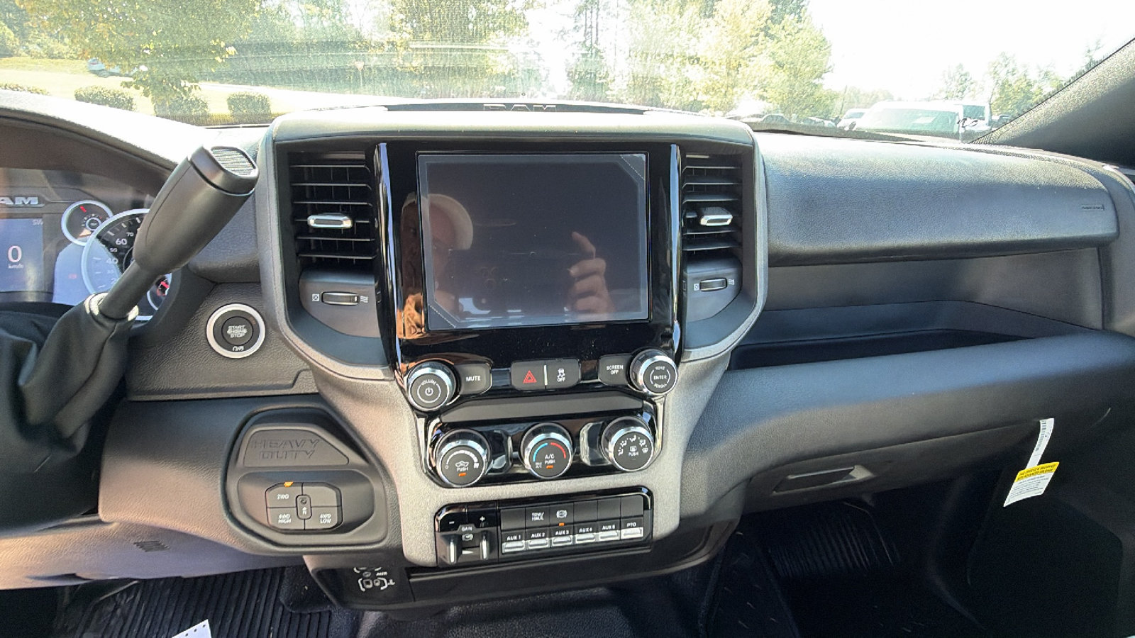 New 2026 RAM 5500 Tradesman w/ Chrome Appearance Group AWD/4WD image 29