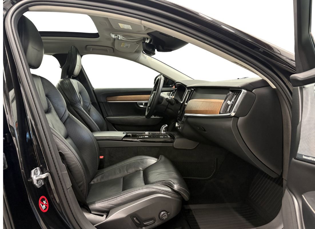 Used 2018 Volvo S90 T8 Inscription w/ Convenience Package AWD/4WD image 14