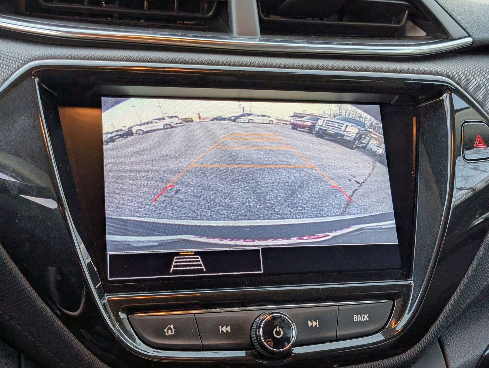 Used 2022 Chevrolet TrailBlazer LT w/ Convenience Package image 26