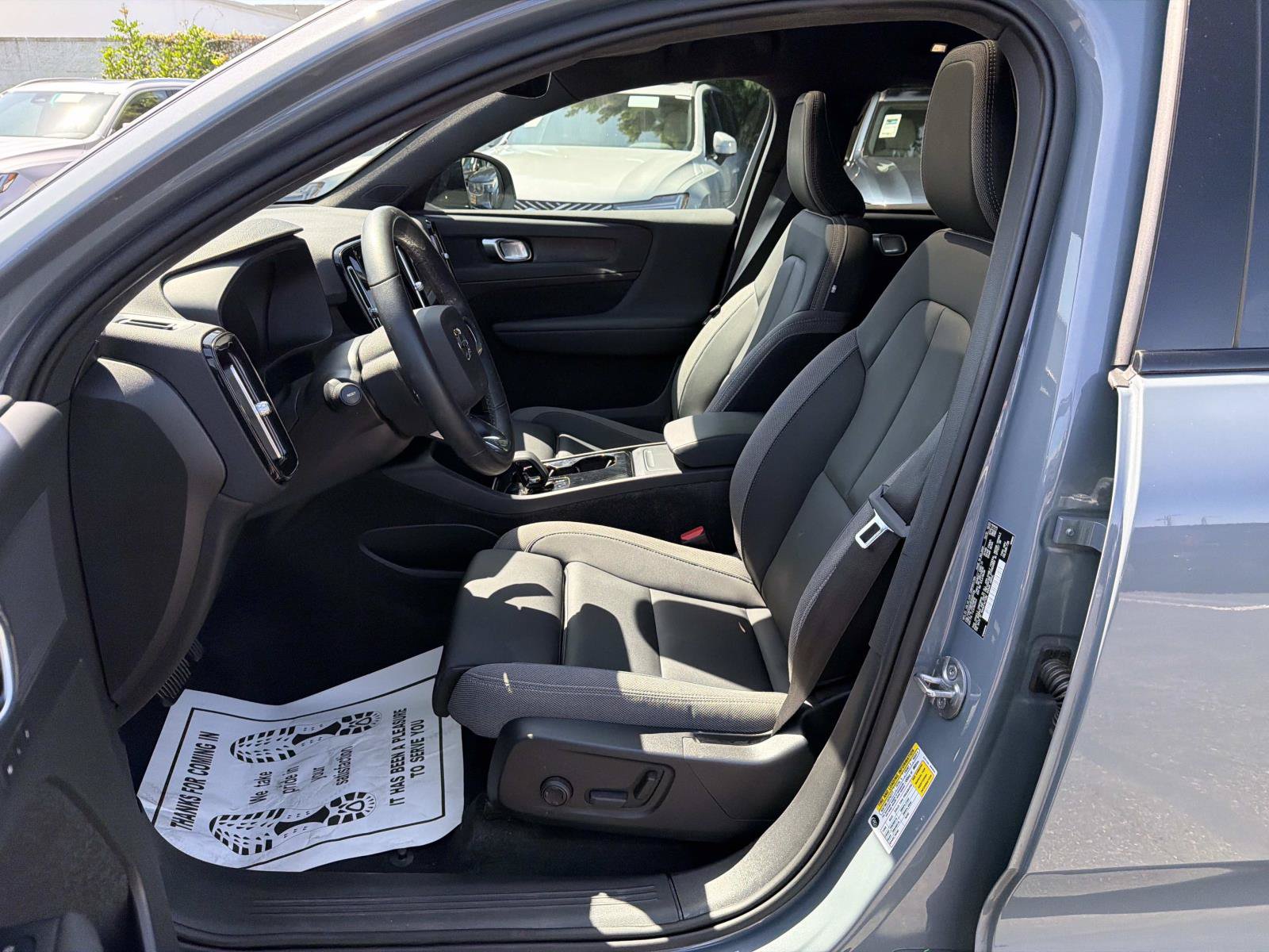 Certified 2023 Volvo C40 Recharge Core w/ Protection Package Premier AWD/4WD image 11