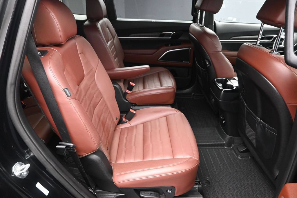 Certified 2025 Kia Telluride SX Prestige AWD/4WD image 39