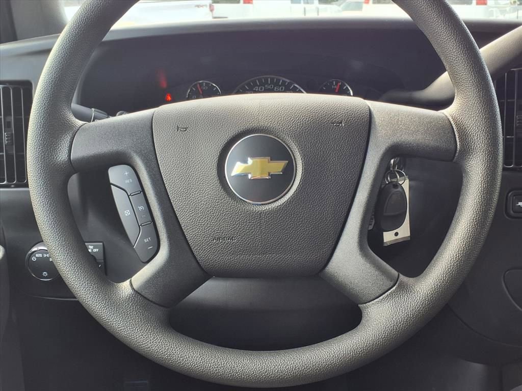 New 2026 Chevrolet Express 2500 w/ Driver Convenience Package image 13