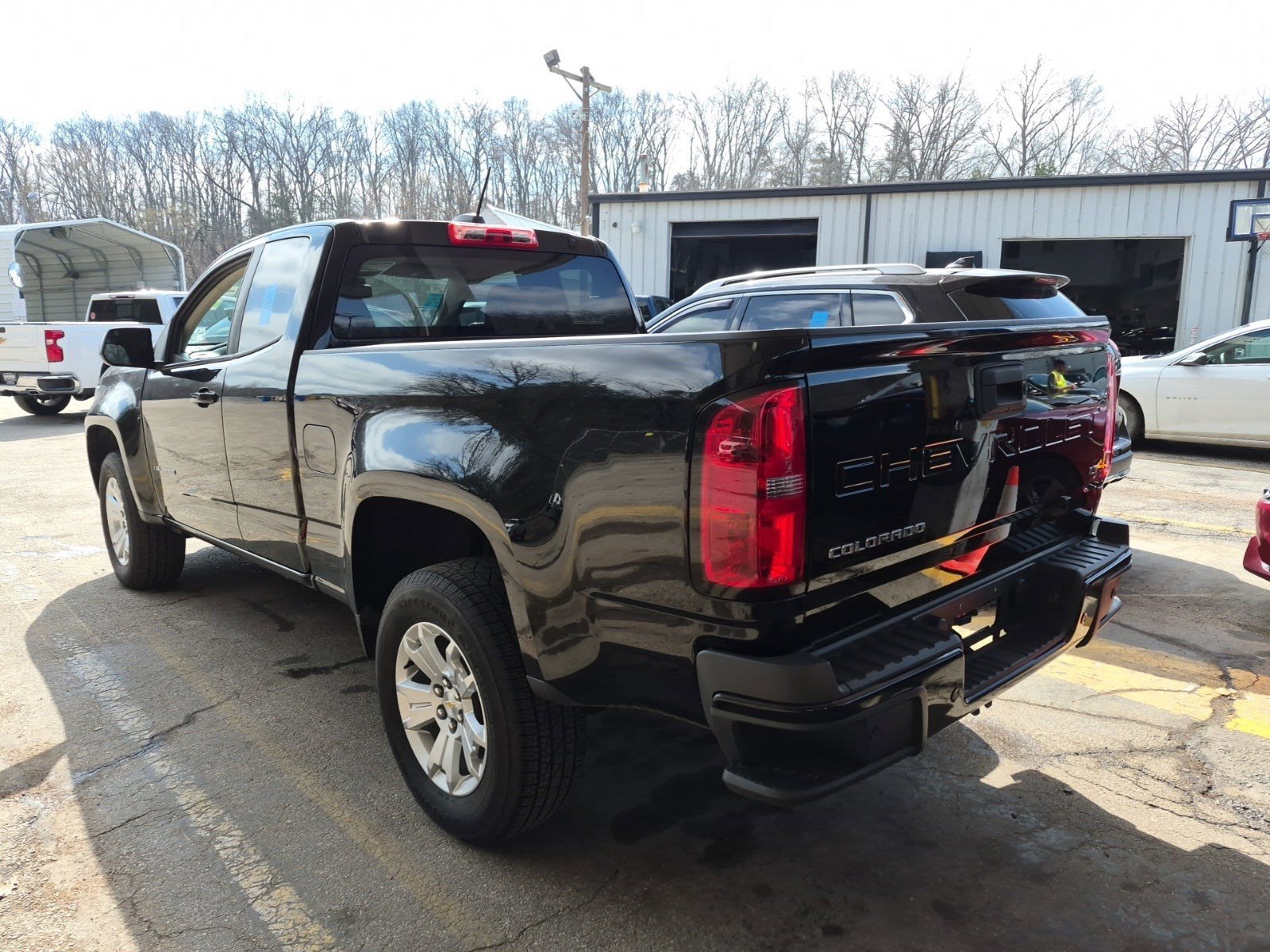 Used 2022 Chevrolet Colorado LT w/ Fleet Safety Package image 8