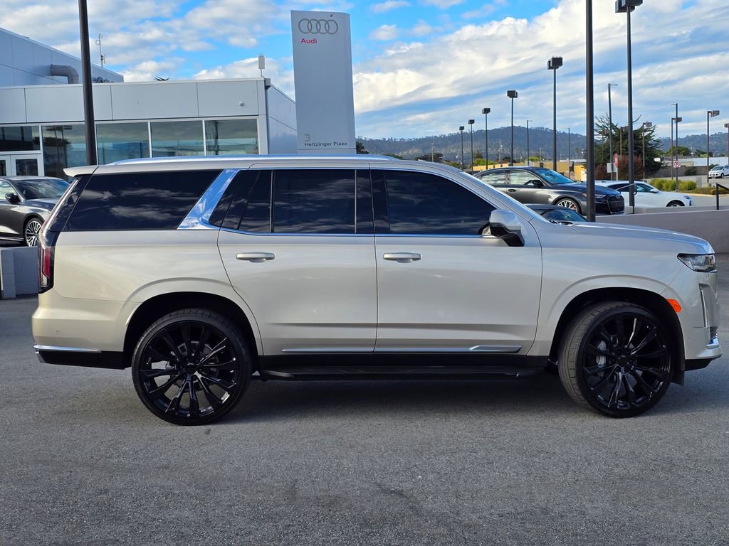 Used 2023 Cadillac Escalade Premium Luxury image 45