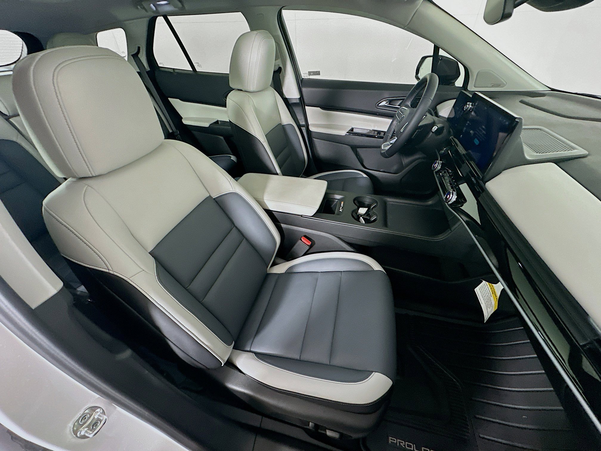 Used 2025 Honda Prologue Touring image 30