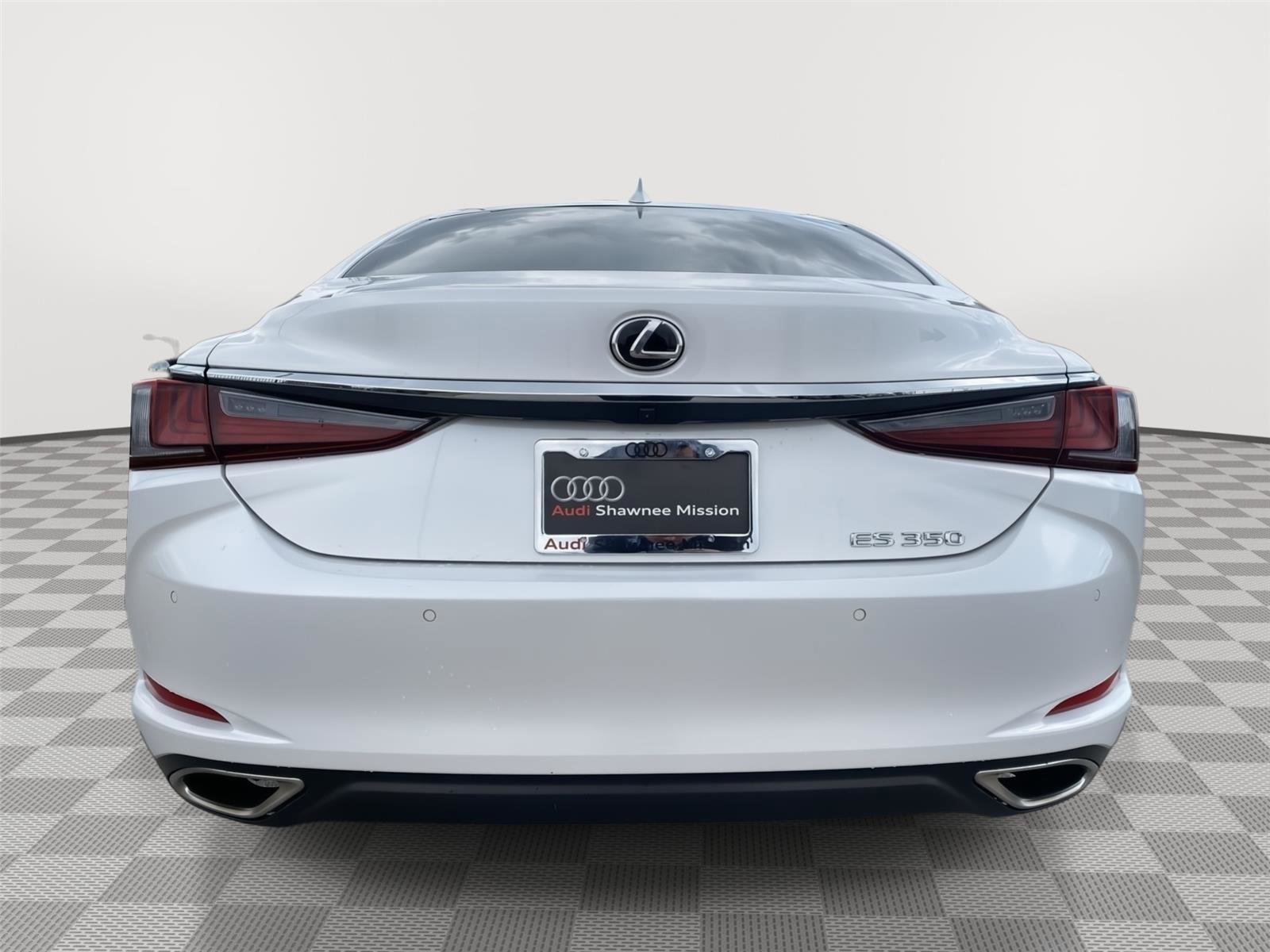 Used 2020 Lexus ES 350 w/ Premium Package image 4