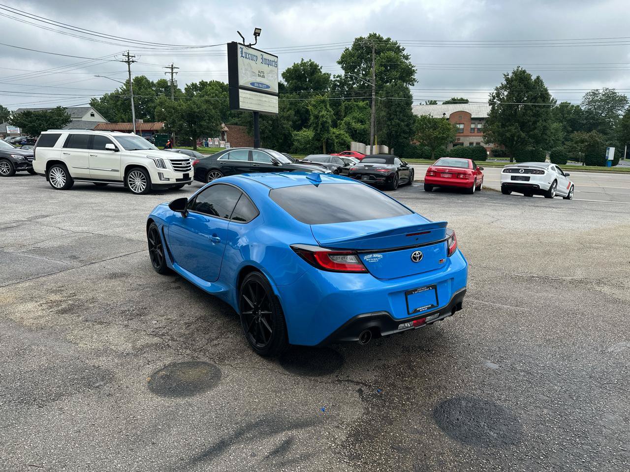 Used 2023 Toyota GR86 Premium w/ ALL Weather Mat Package (TMS) RWD image 6