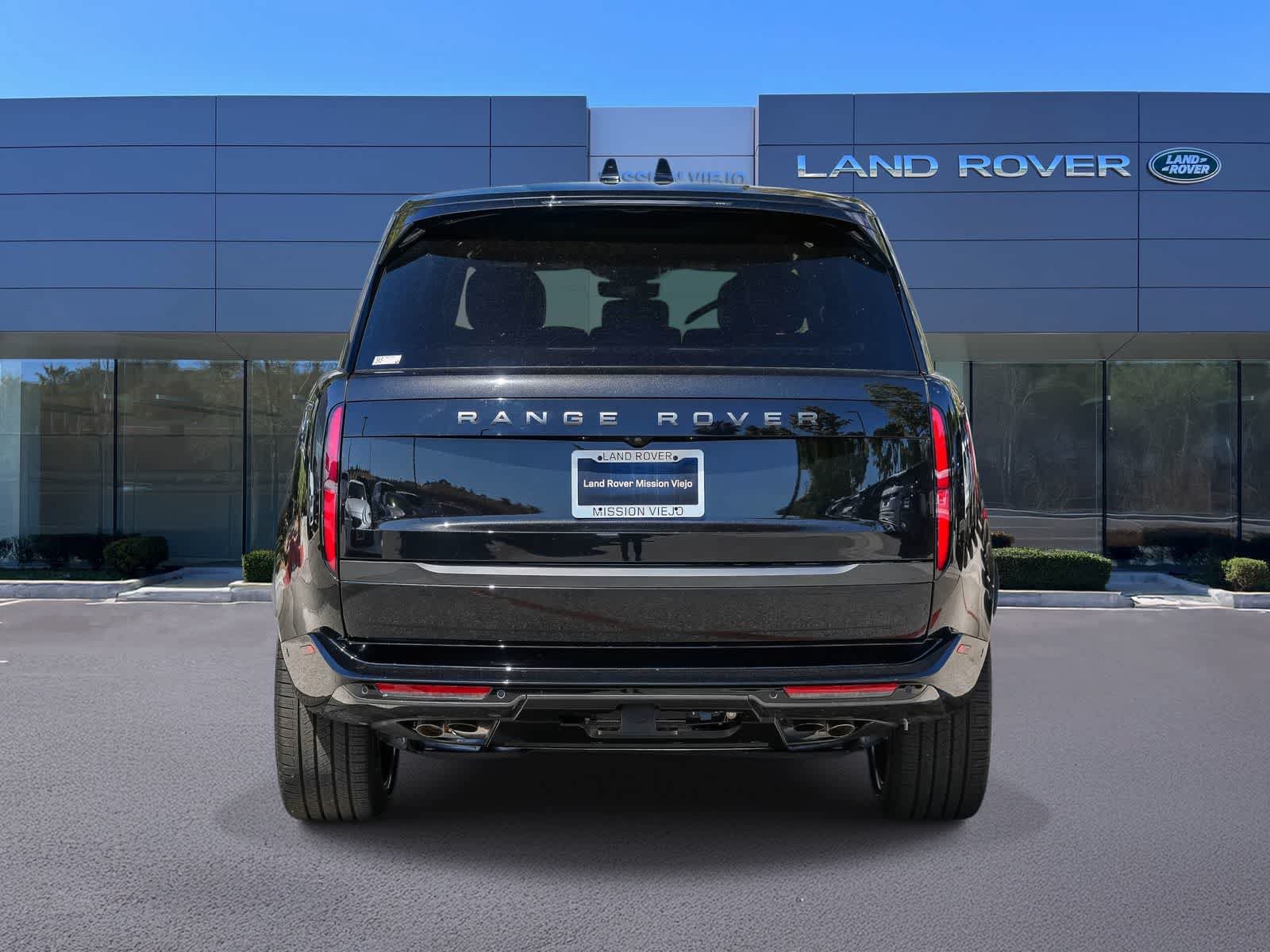 New 2026 Land Rover Range Rover Long Wheelbase SE AWD/4WD image 5