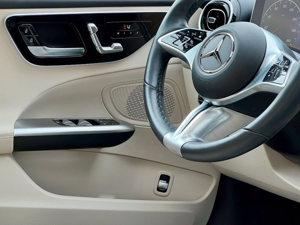 Certified 2023 Mercedes-Benz C 300 4MATIC Sedan image 21
