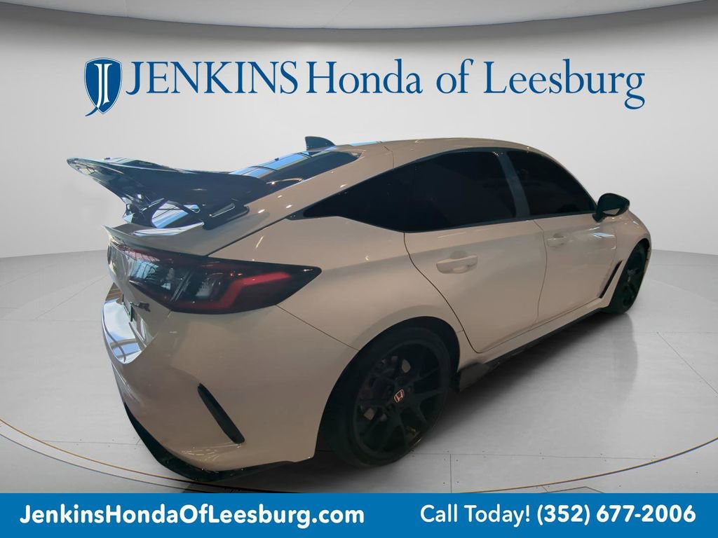 Used 2025 Honda Civic Type R image 2
