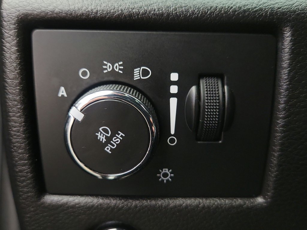 Used 2019 Jeep Grand Cherokee Limited X AWD/4WD image 25