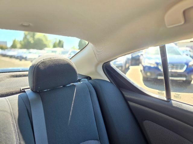 Used 2015 Nissan Versa SV FWD image 37